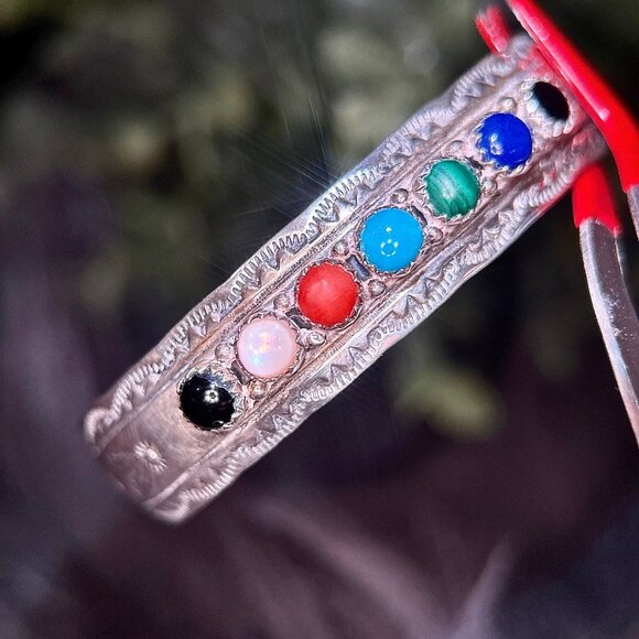 Native American Yassie Multicolor Stones Bracelet - Picture 4 of 11